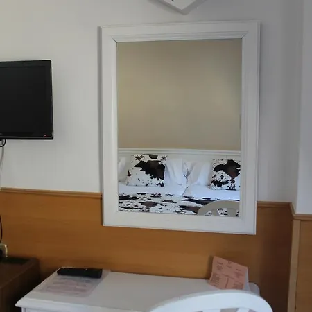Hotel Pitiusa 3*